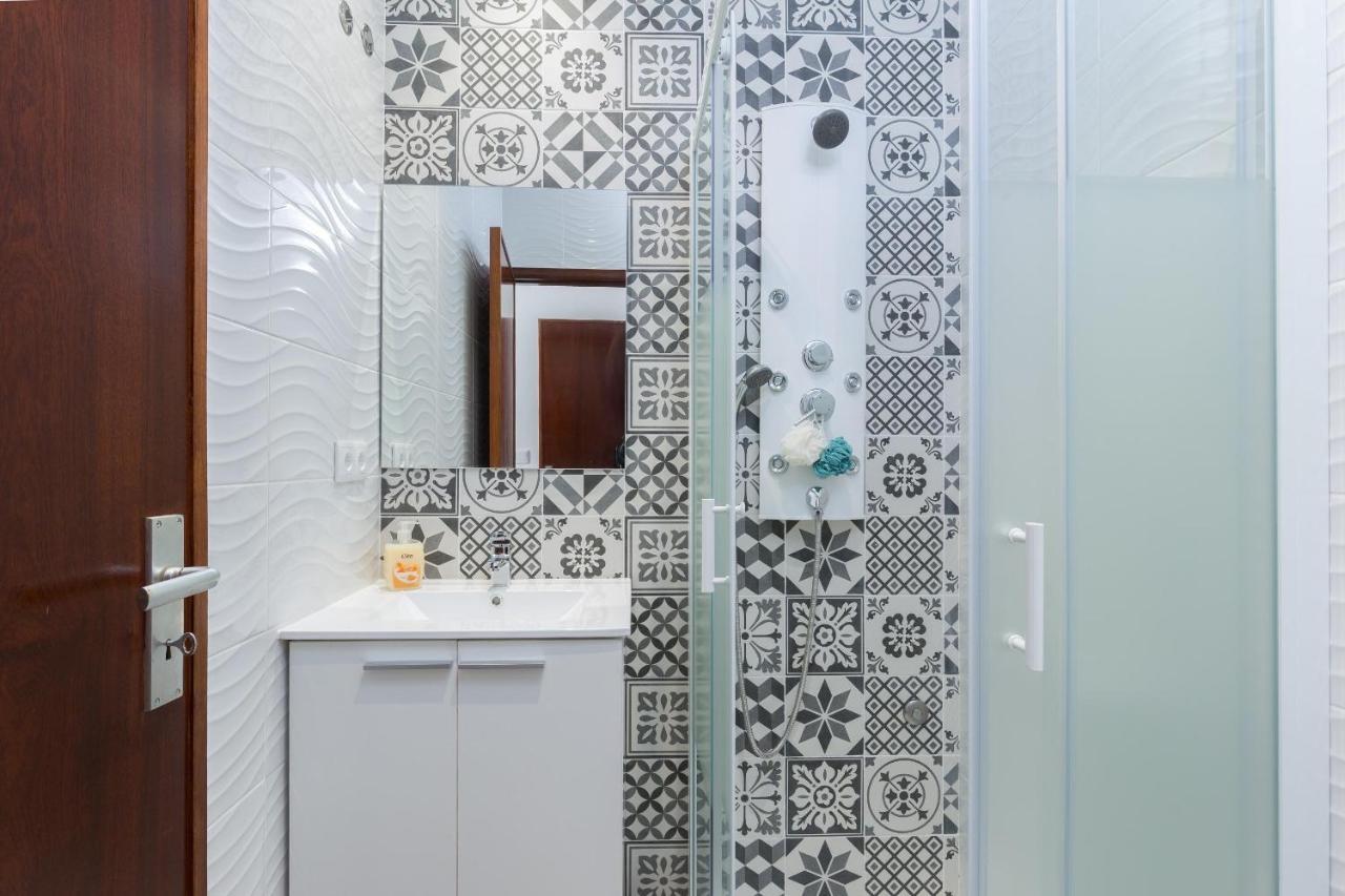 Moreira Guest House Porto Luaran gambar