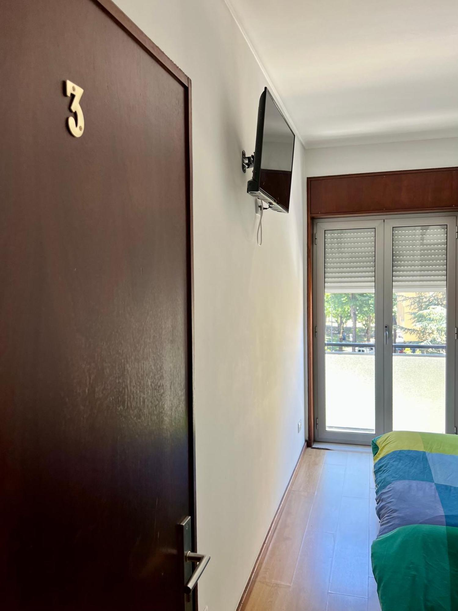 Moreira Guest House Porto Luaran gambar