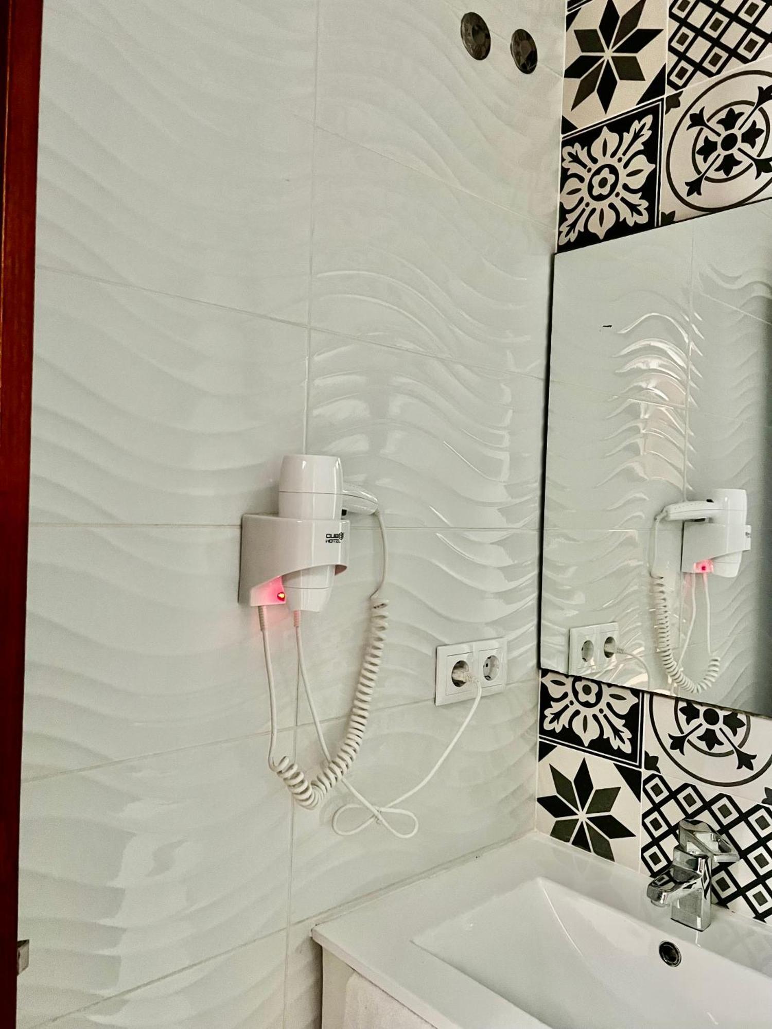 Moreira Guest House Porto Luaran gambar